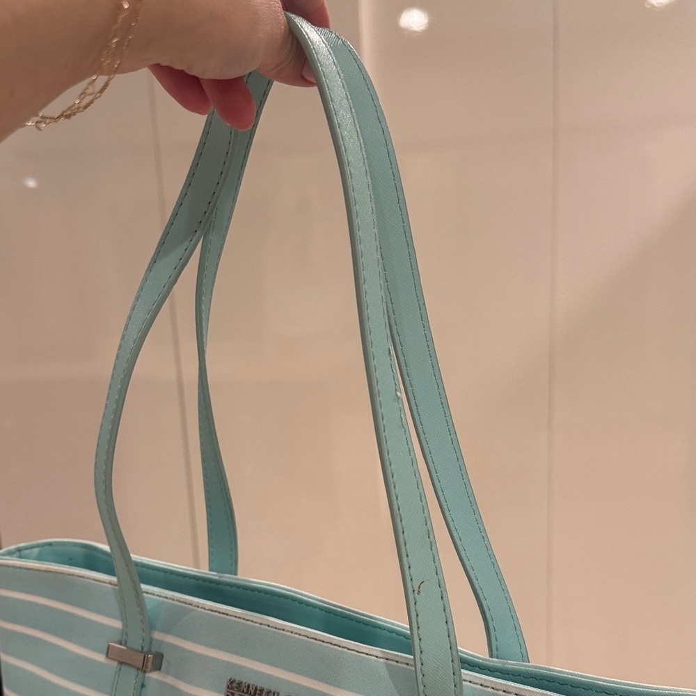 Kenneth Cole Reaction Aqua and White Tote - Picture 4 of 9